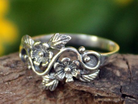 Sterling Silver Flower and Leaf Band Ring Online now